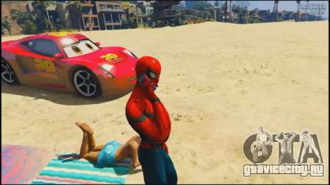 Человек паук на пляже в GTA 5