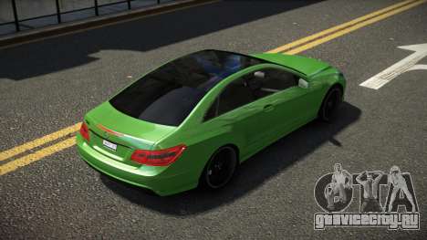 Mercedes-Benz E500 Coupe LR для GTA 4